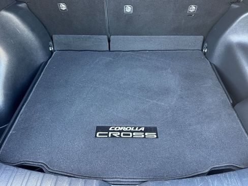 Used 2024 Toyota Corolla Cross AWD Hybrid image 14