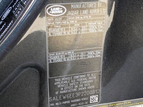 Used 2023 Land Rover Defender 90 V8 image 16