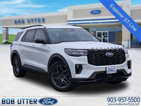Certified 2025 Ford Explorer ST-Line w/ Premium Package RWD image 1