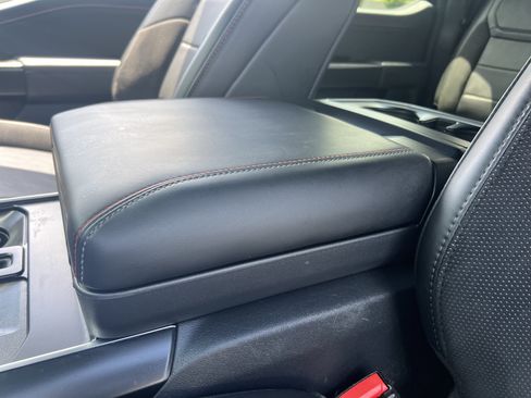 Used 2025 Ford F150 Raptor AWD/4WD image 30