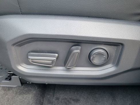 New 2026 Toyota Tundra SR5 AWD/4WD image 16