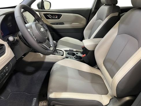 Certified 2025 Subaru Forester Limited image 11