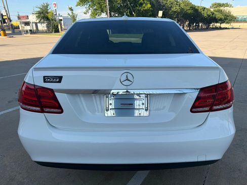 Used 2014 Mercedes-Benz E 350 Sedan image 7