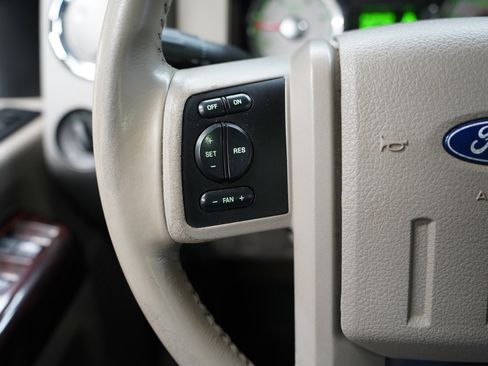 Used 2008 Ford F450 Lariat image 13