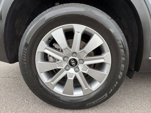 Used 2023 Hyundai Palisade SE image 13