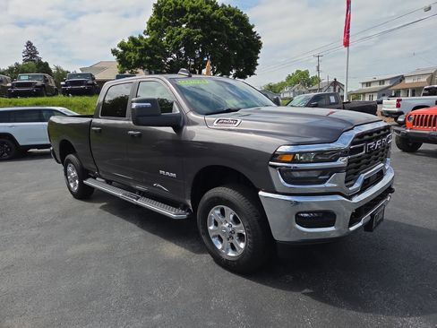 Certified 2025 RAM 2500 Big Horn AWD/4WD image 1