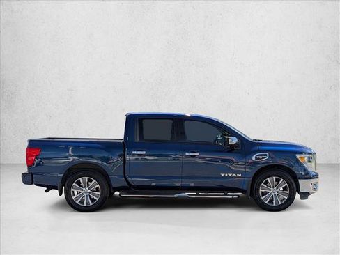 Used 2017 Nissan Titan SL RWD image 4