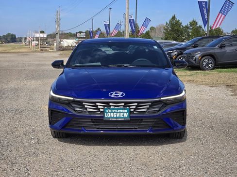 New 2026 Hyundai Elantra SEL Sport Premium FWD image 2