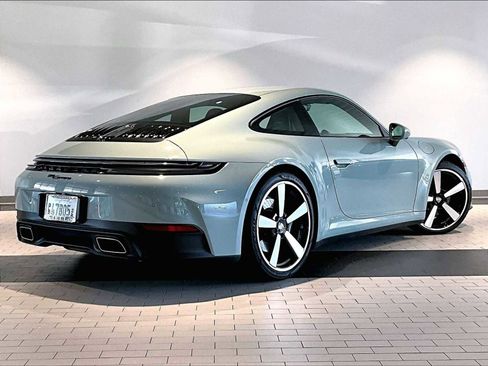 Used 2025 Porsche 911 Carrera image 10