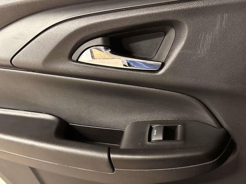 Used 2023 Chevrolet TrailBlazer RS w/ Convenience Package image 21