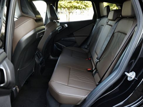 New 2026 BMW X3 xDrive30 w/ Premium Package image 24