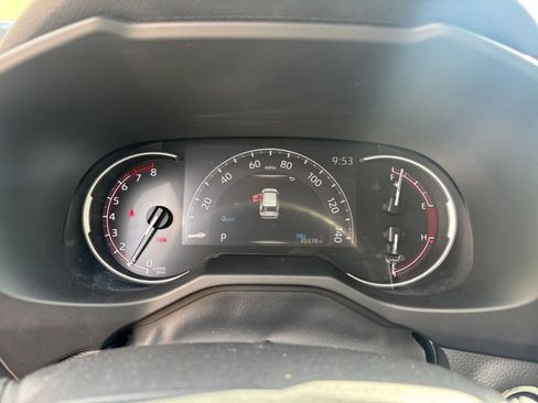 Used 2025 Toyota RAV4 XLE w/ Convenience Package image 40