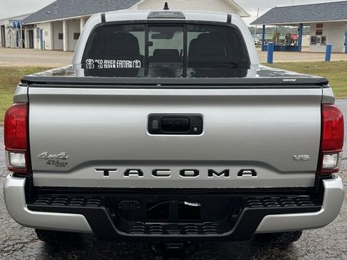 Used 2023 Toyota Tacoma SR image 7