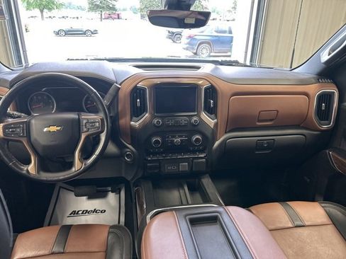 Used 2020 Chevrolet Silverado 2500 High Country w/ Z71 Off-Road Package image 36