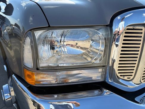 Used 2002 Ford F350 2WD Crew Cab DRW Super Duty image 12