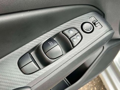 Used 2024 Nissan Altima 2.5 SV image 17