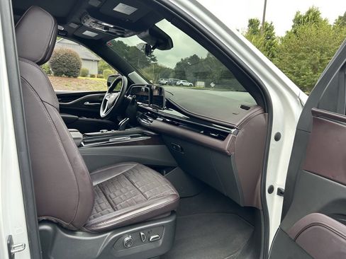 Used 2023 Cadillac Escalade ESV Sport Platinum image 44