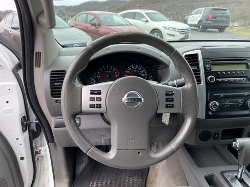 Used 2015 Nissan Frontier S image 13
