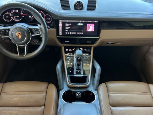 Used 2021 Porsche Cayenne Coupe AWD/4WD image 4