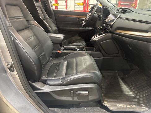 Used 2017 Honda CR-V Touring image 44