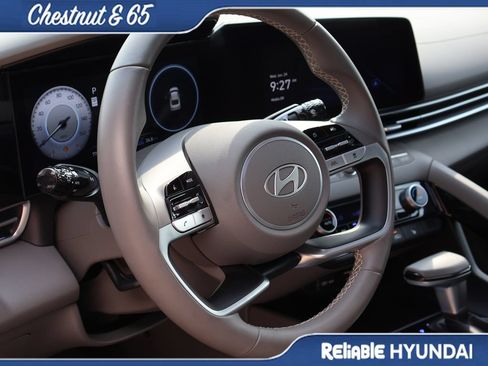 Certified 2025 Hyundai Elantra SEL w/ Cargo Package FWD image 25