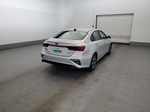 Used 2021 Kia Forte LXS FWD image 9