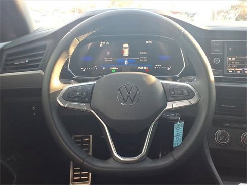 Used 2024 Volkswagen Jetta Sport image 18