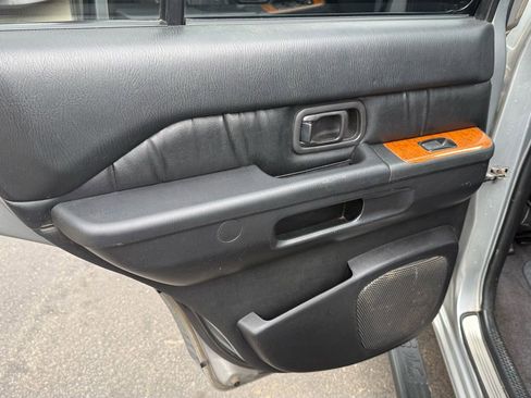 Used 2001 INFINITI QX4 4WD w/ (S02) Sport Pkg image 8