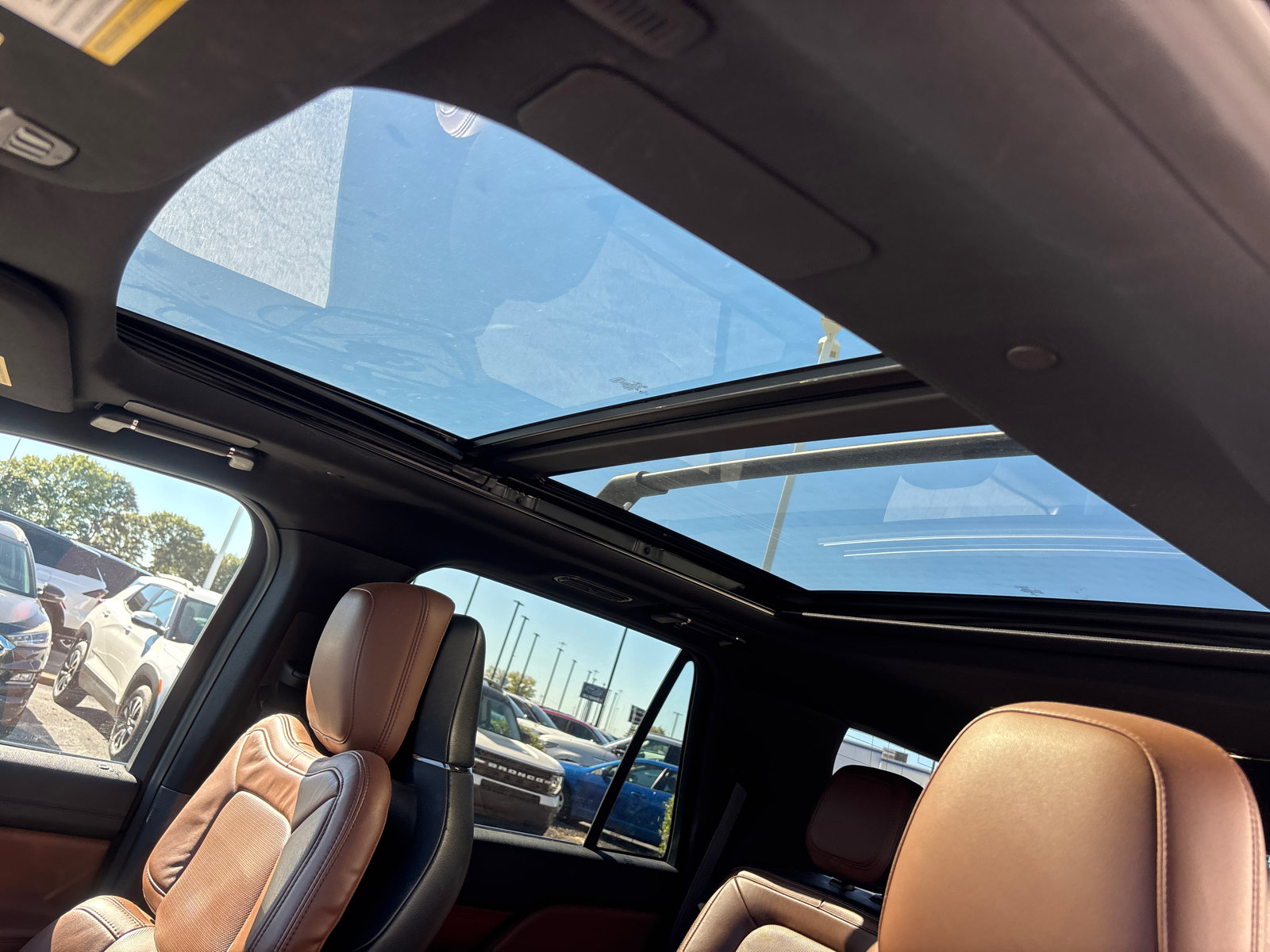 Certified 2022 Lincoln Navigator Reserve AWD/4WD image 24