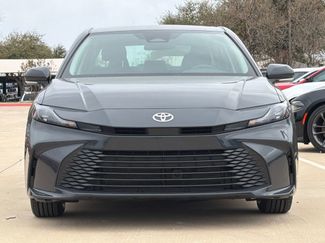 Used 2025 Toyota Camry LE video 2