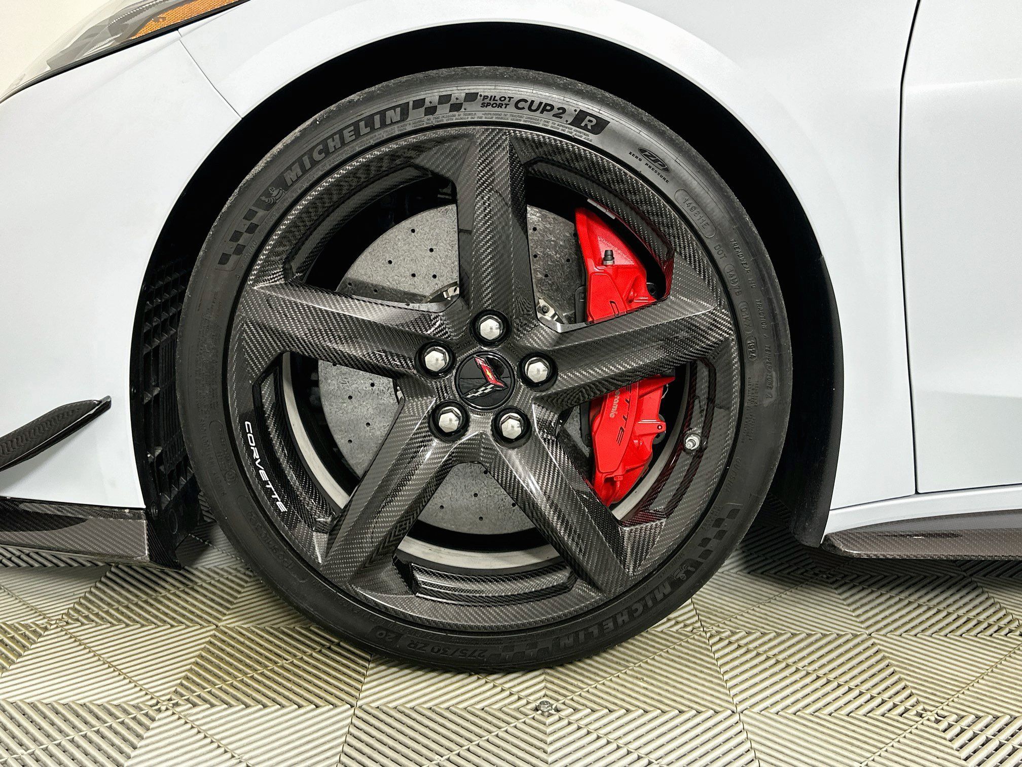 Used 2023 Chevrolet Corvette Z06 w/ Z07 Performance Package RWD image 9