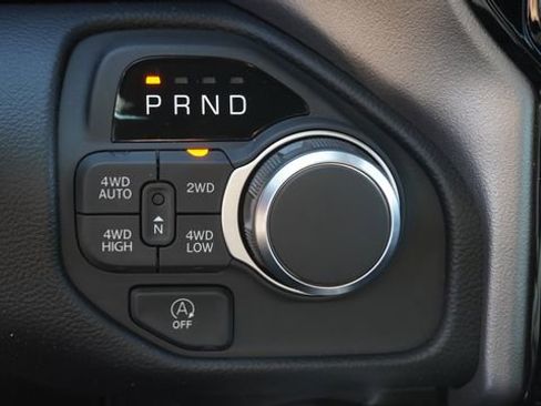 New 2026 RAM 1500 4x4 Crew Cab image 23