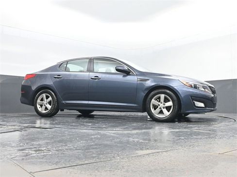 Used 2015 Kia Optima LX image 28