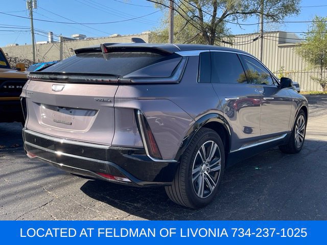 Used 2024 Cadillac Lyriq Luxury AWD/4WD image 3