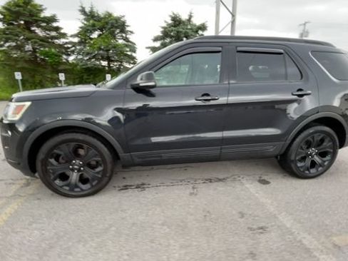 Used 2019 Ford Explorer Sport w/ Equipment Group 401A AWD/4WD image 6
