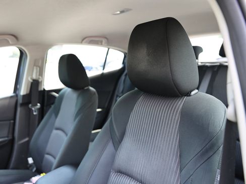 Used 2014 MAZDA MAZDA3 i Touring FWD image 18