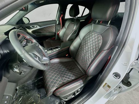 Used 2023 Genesis G70 3.3T w/ Sport Prestige Package image 15