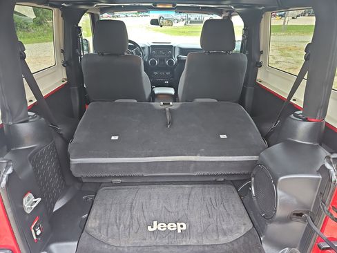 Used 2011 Jeep Wrangler Sport AWD/4WD image 12