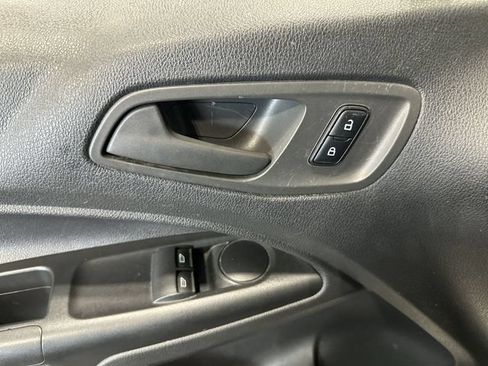 Used 2016 Ford Transit Connect XL FWD image 19