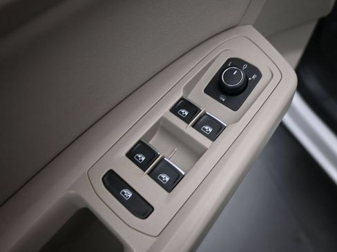 Used 2018 Volkswagen Atlas SE AWD/4WD image 13