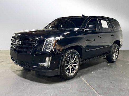Used 2019 Cadillac Escalade Premium Luxury image 7
