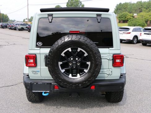 Used 2024 Jeep Wrangler Unlimited Rubicon 4xe AWD/4WD image 4