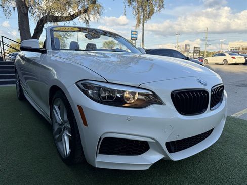 Used 2016 BMW 228i Convertible image 3