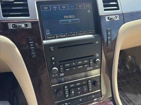 Used 2007 Cadillac Escalade EXT w/ Information Package AWD/4WD image 20