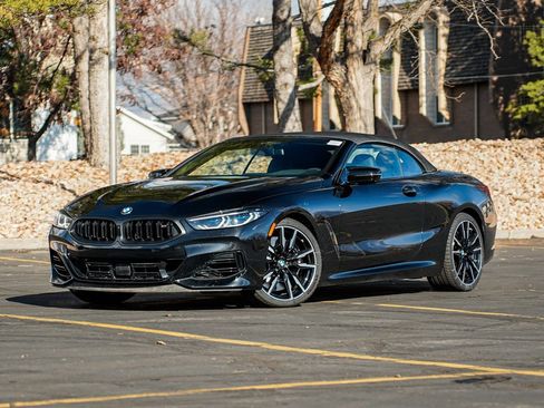 Used 2025 BMW M850i xDrive M850i xDrive image 2