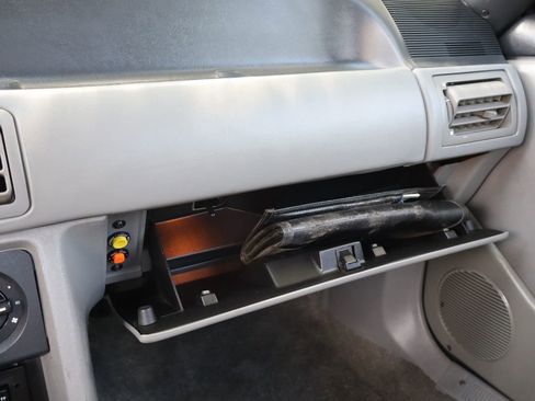 Used 1988 Ford Mustang GT RWD image 34