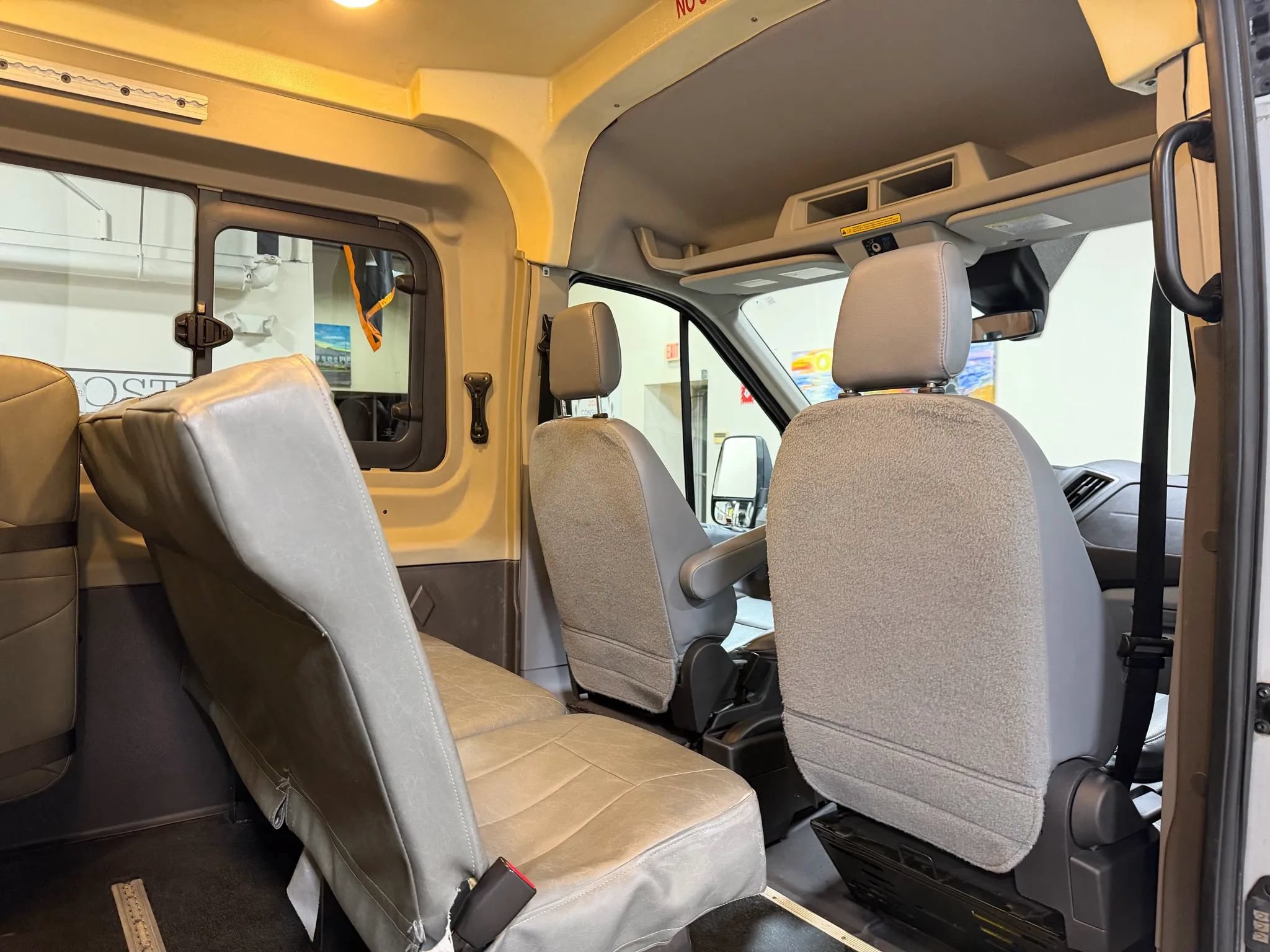 Used 2015 Ford Transit 250 148 Medium Roof RWD image 33