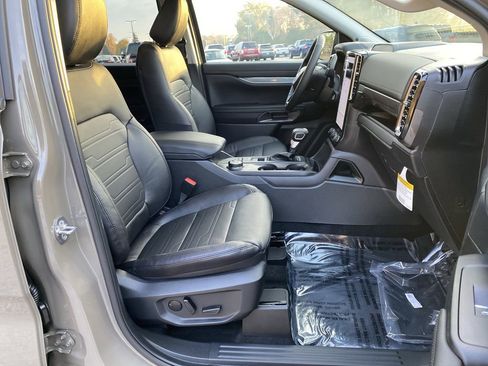 New 2025 Ford Ranger Lariat w/ FX4 Off-Road Package image 40