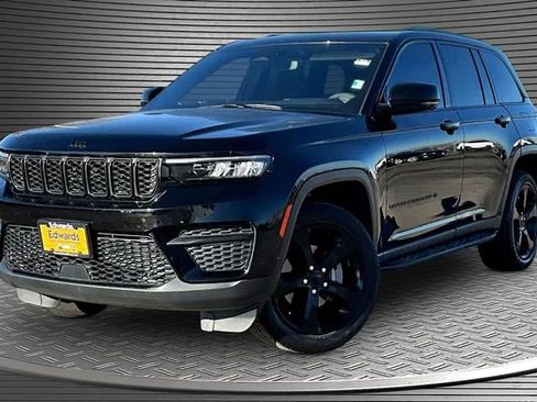 Used 2023 Jeep Grand Cherokee Altitude image 1