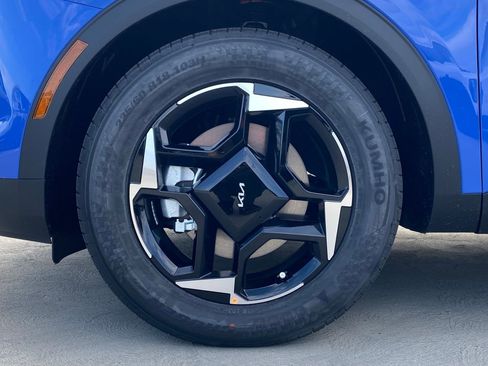 New 2026 Kia Sportage EX image 10